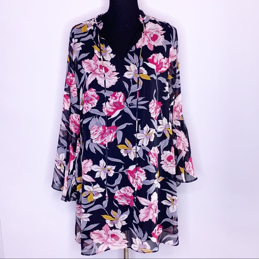 Umgee black pink tropical floral print ruffle trim bell sleeve dress size Small